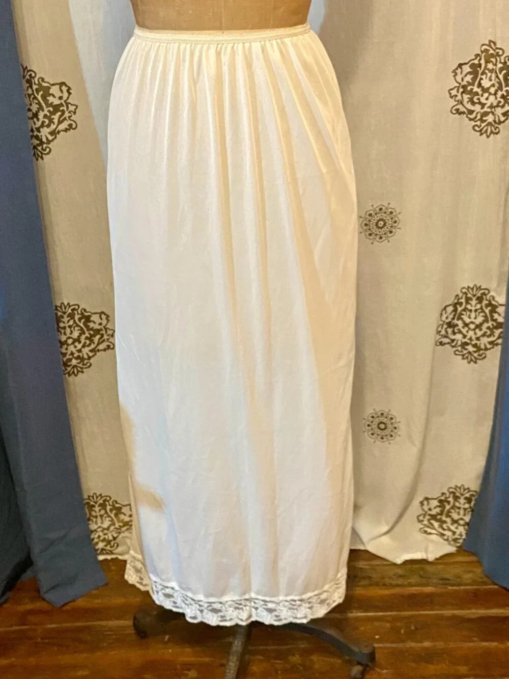 vtg Formal Long Ivory Half Slip LACE Nylon Slit Up Front Cottagecore Coquette L - Picture 5 of 7